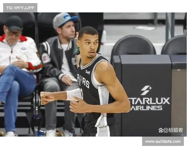 马刺替补中锋科内特季前赛高效表现 场均16分7篮板引关注 马刺替补中锋科内特季前赛高效表现 场均16分7篮板引关注